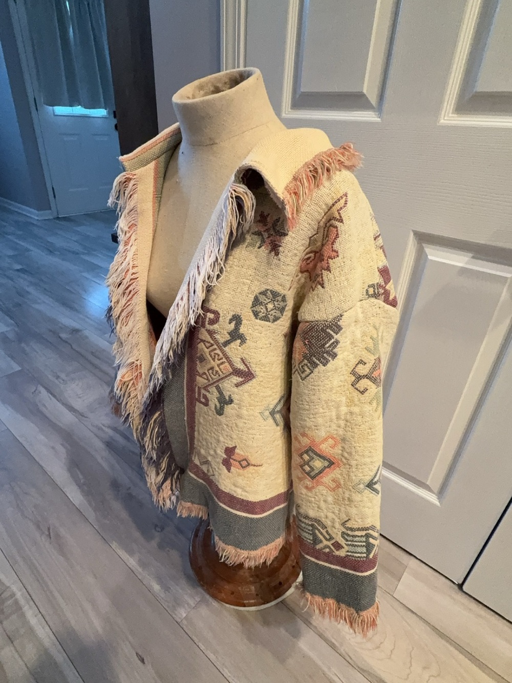 Fringed Southwestern Patterned Cardigan Jacket - Cream, Green, Burgundy - Picture 4 of 4